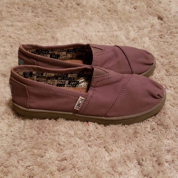 TOMS Canvas Shoes - Picture 2 of 4